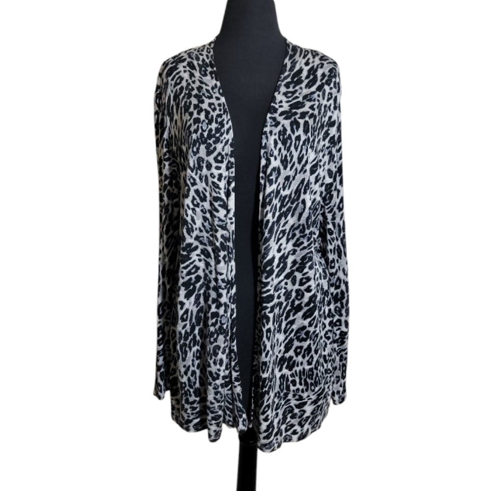 lH&M women’s large leopard print open front cardigan long sleeve black gray